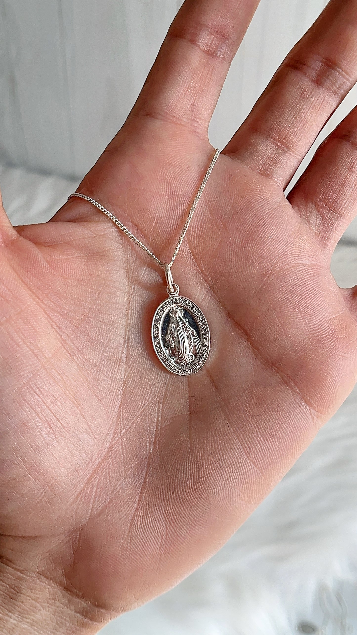 Cadena 40cm Dije La Milagrosa Ovalada - Plata 925