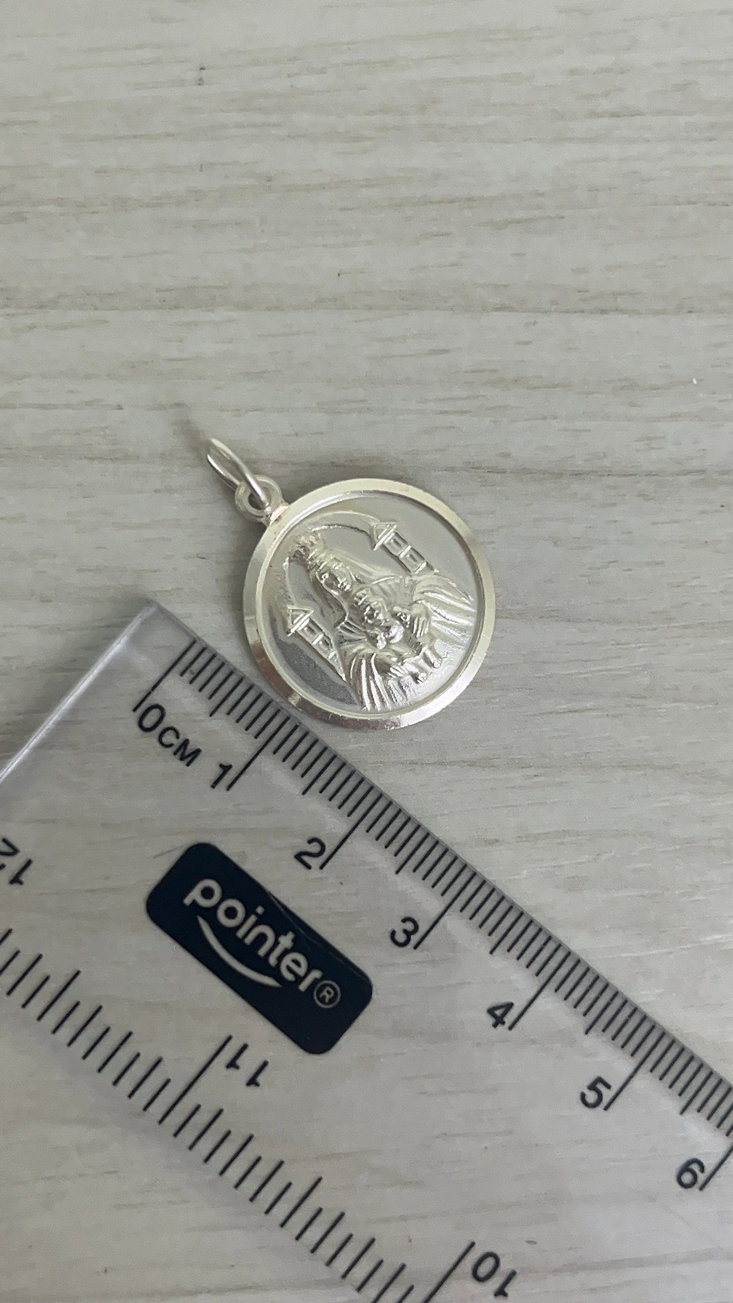 Dije Virgen del Coromoto 2,1cm