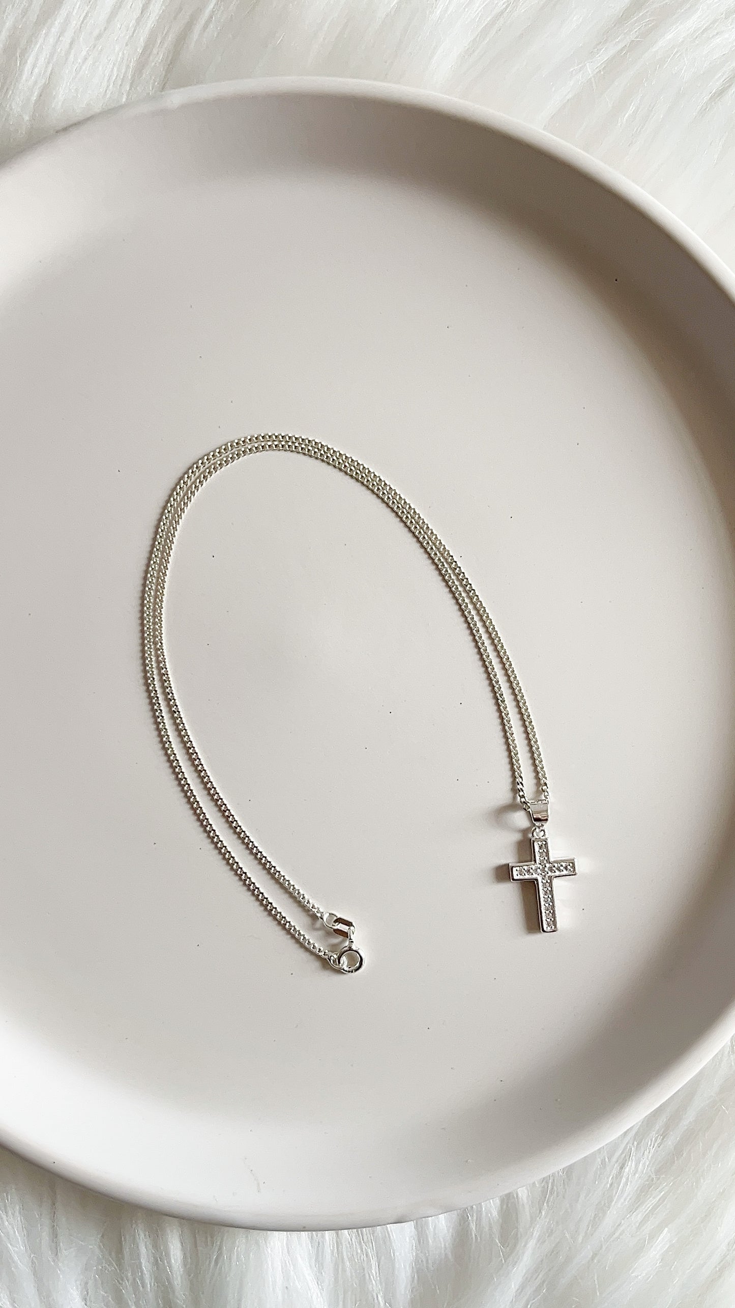 Cadena 45cm con Cristo 1,7cm- Plata 925