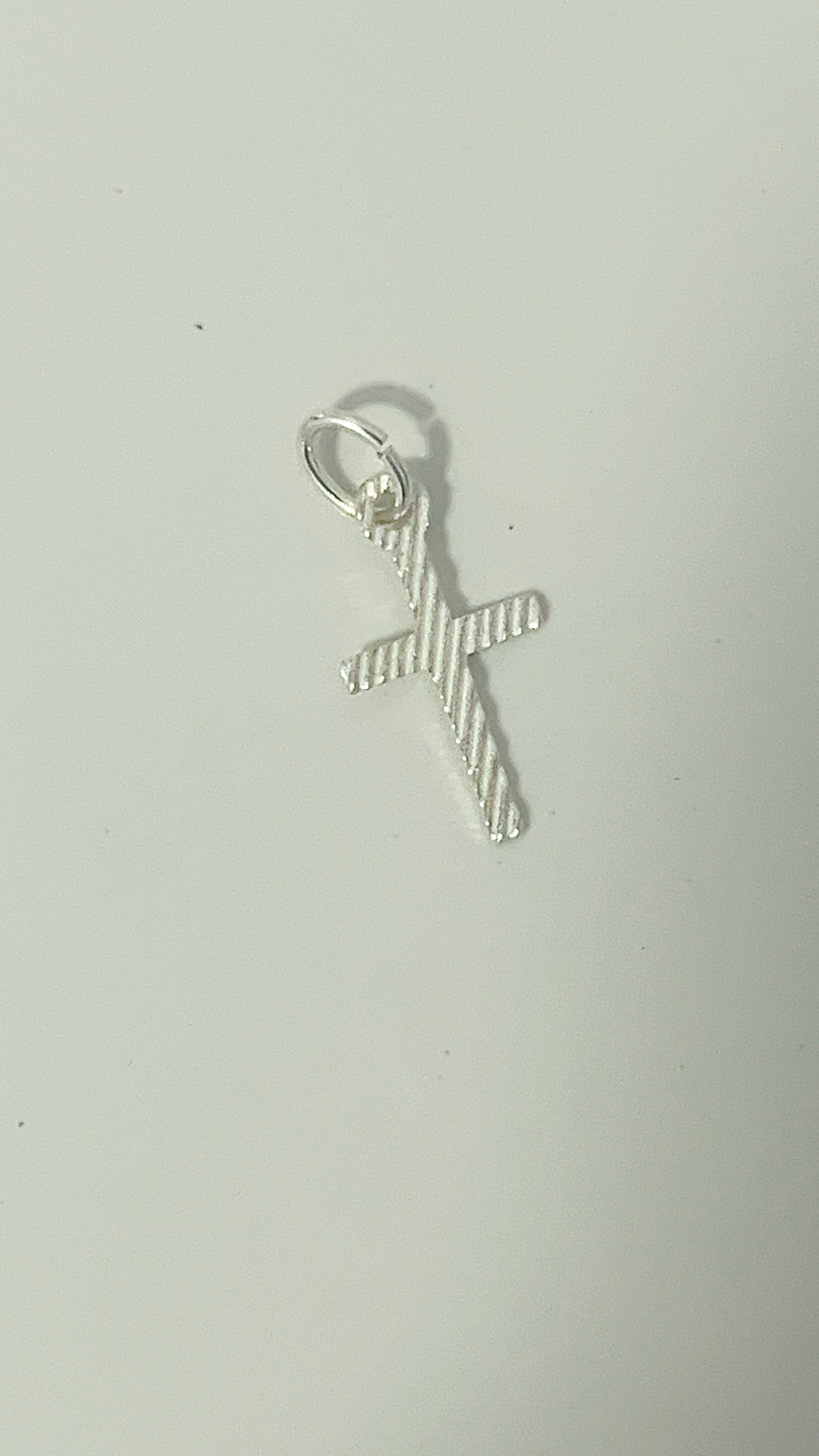 Dije Cruz pequeña - Plata 925