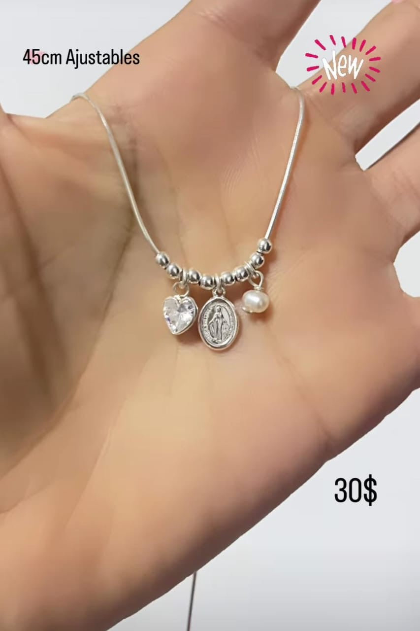 Gargantilla con bolas lisas y dije de niña o niño Plata 925