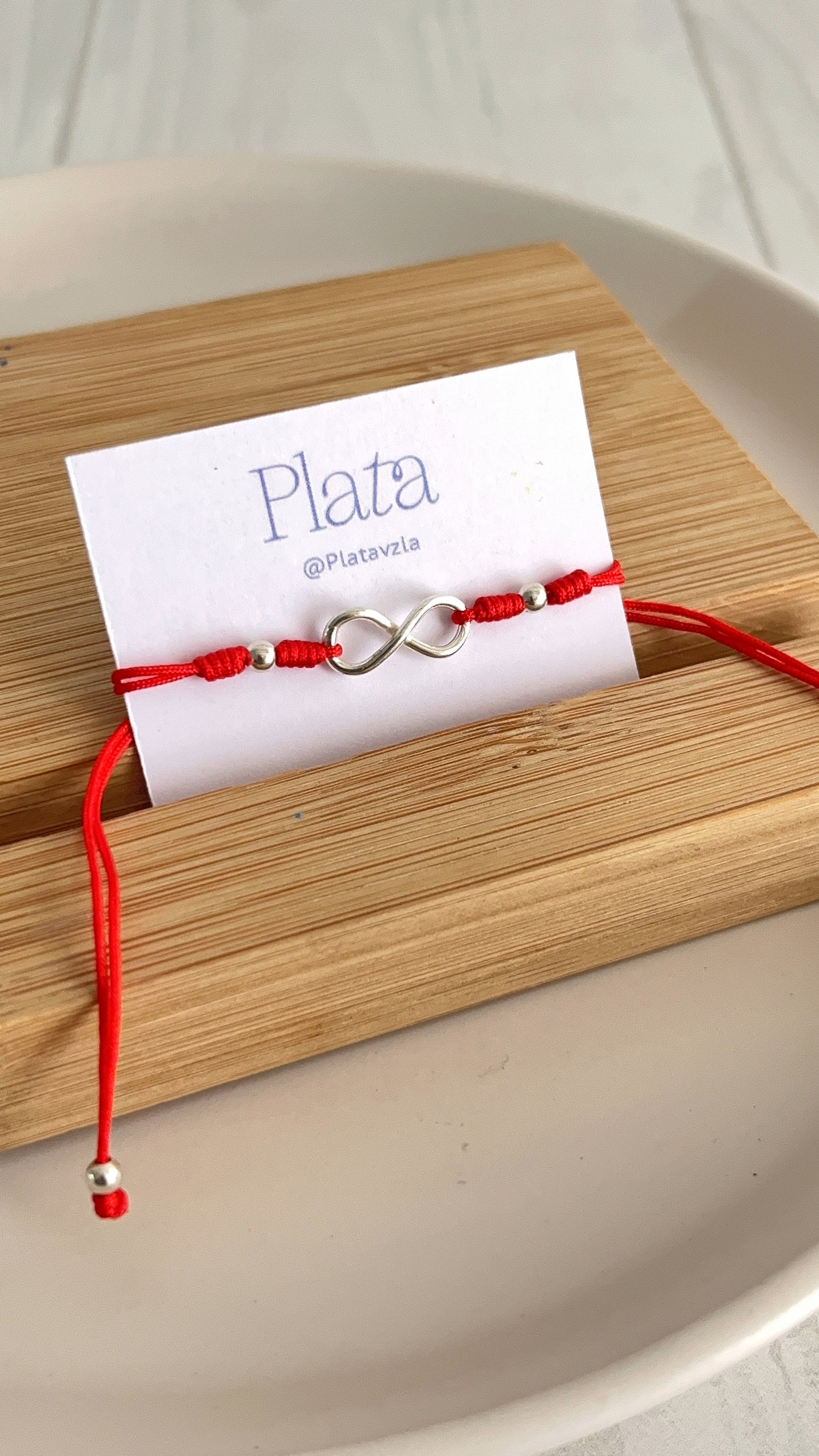 Pulsera Ajustable Hilo Rojo