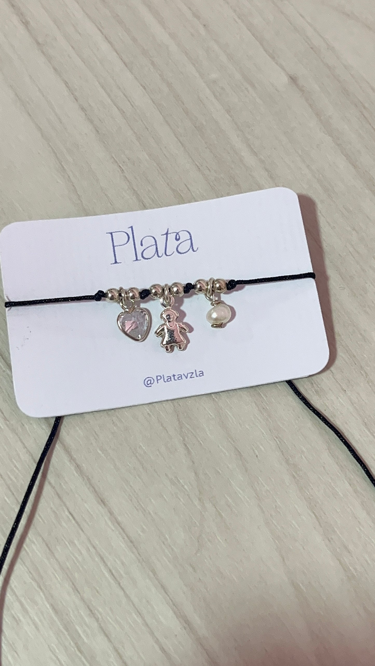Pulsera Hilo con 3 Dijes Plata 925