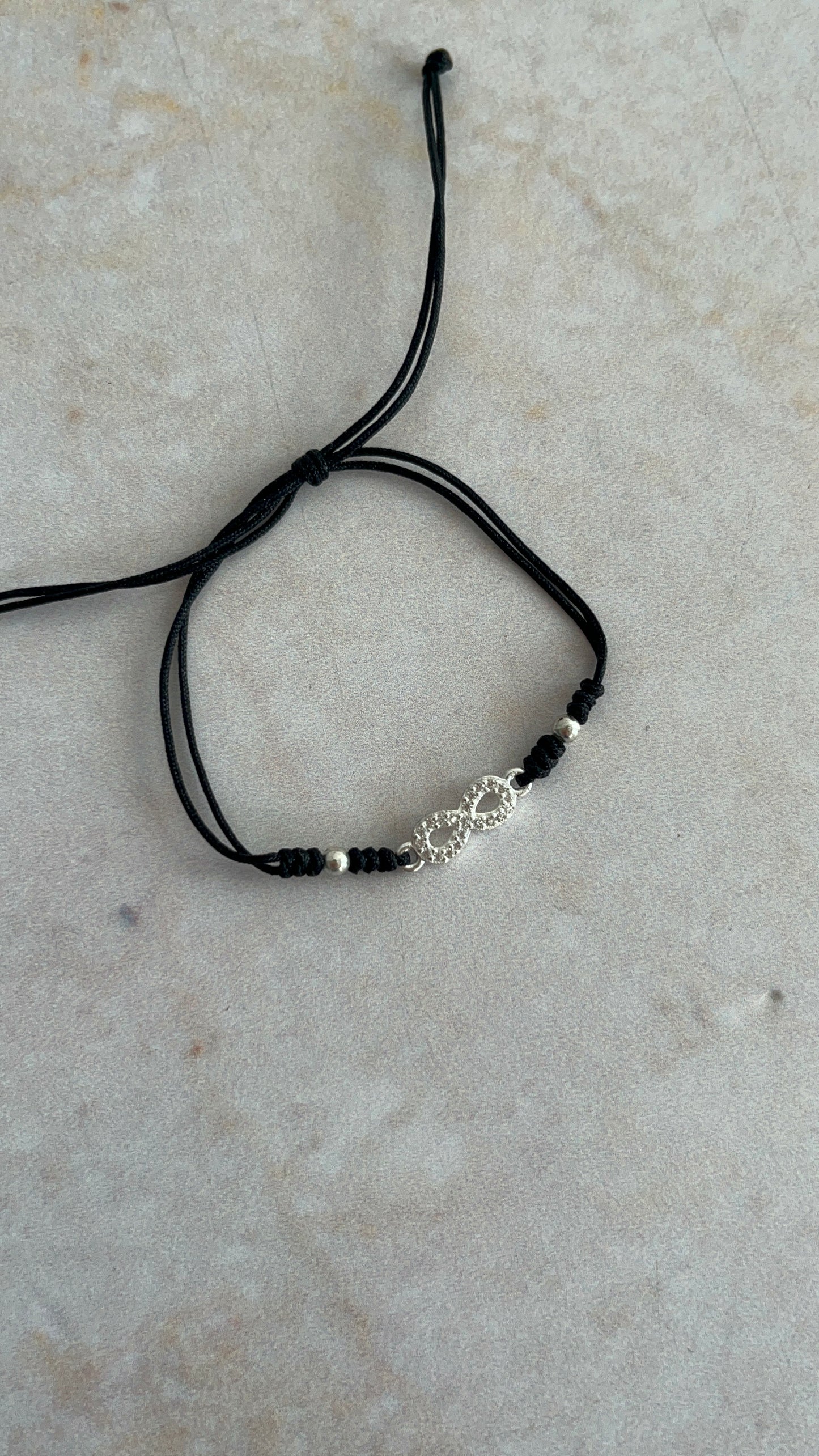 Pulsera Ajustable Hilo Rojo