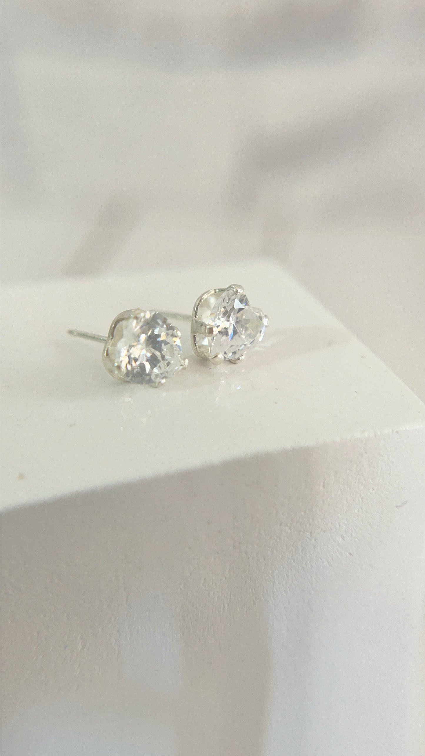 Zarcillos Zircones de Corazon