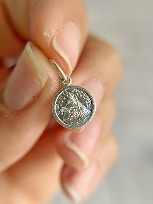 Dije Virgen de la Candelaria 1cm