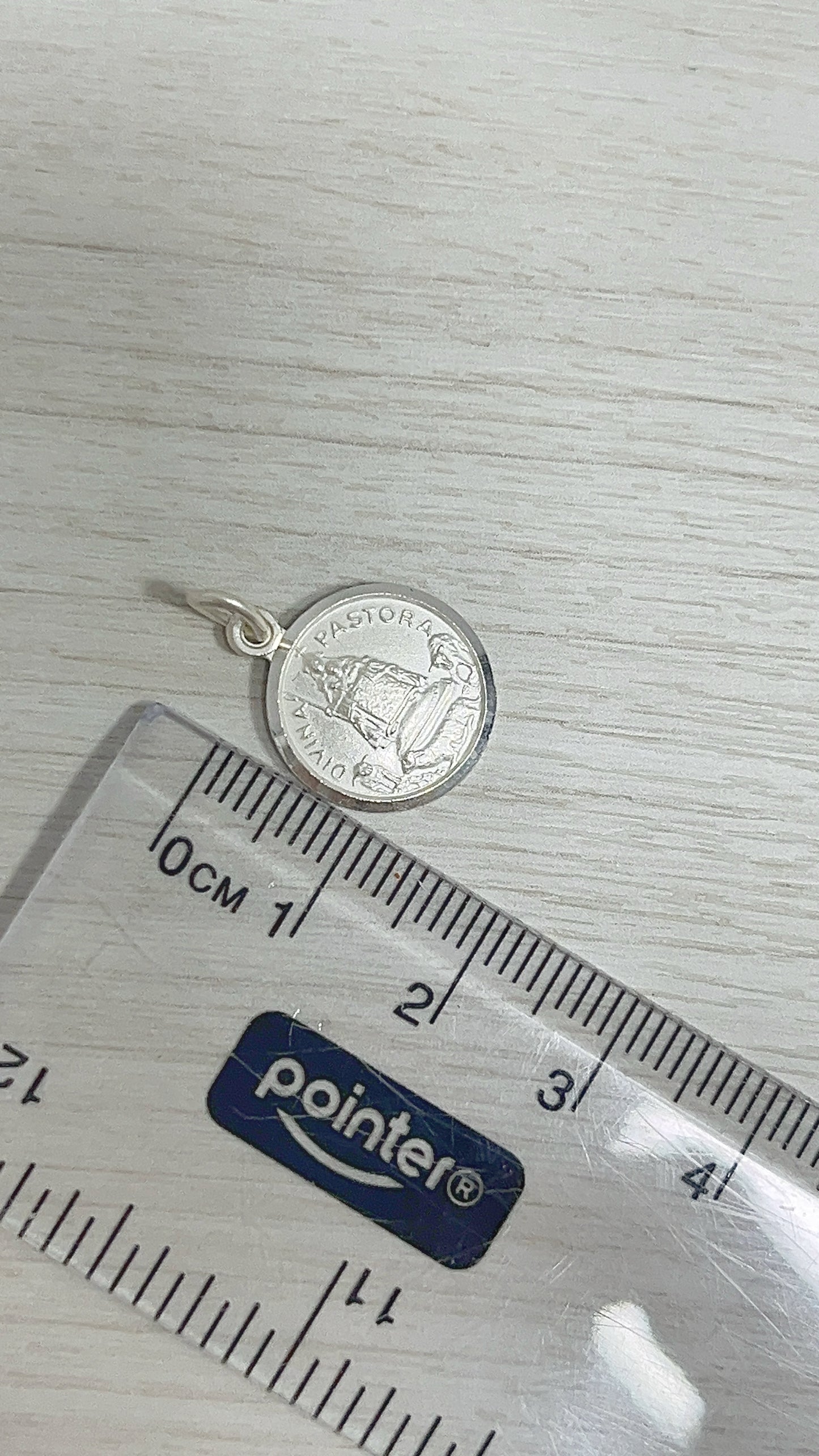 Dije Nuestra Divina Pastora 1,2cm