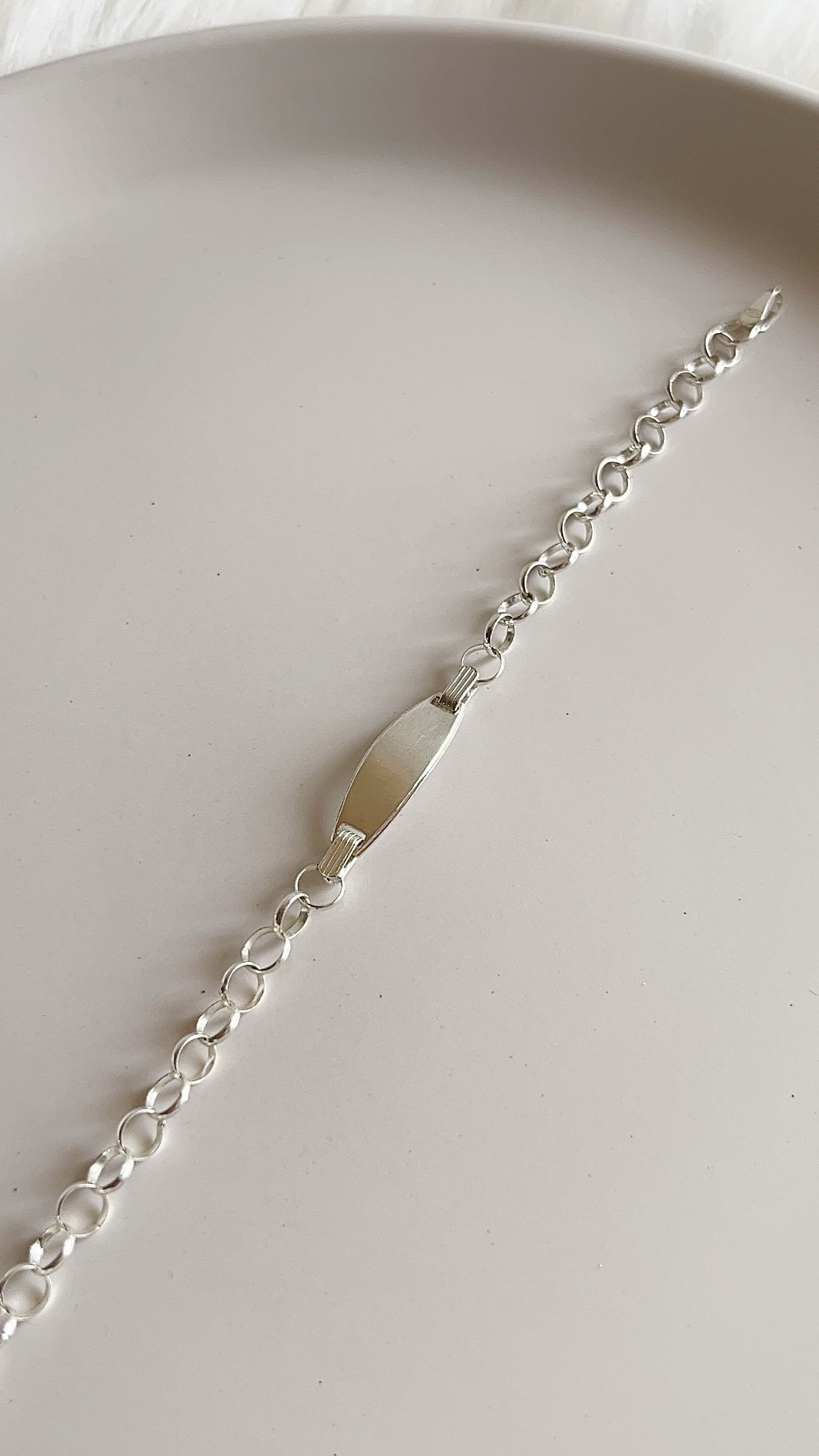 Esclava Placa Ovalada con aros 15,4cm - Plata 925