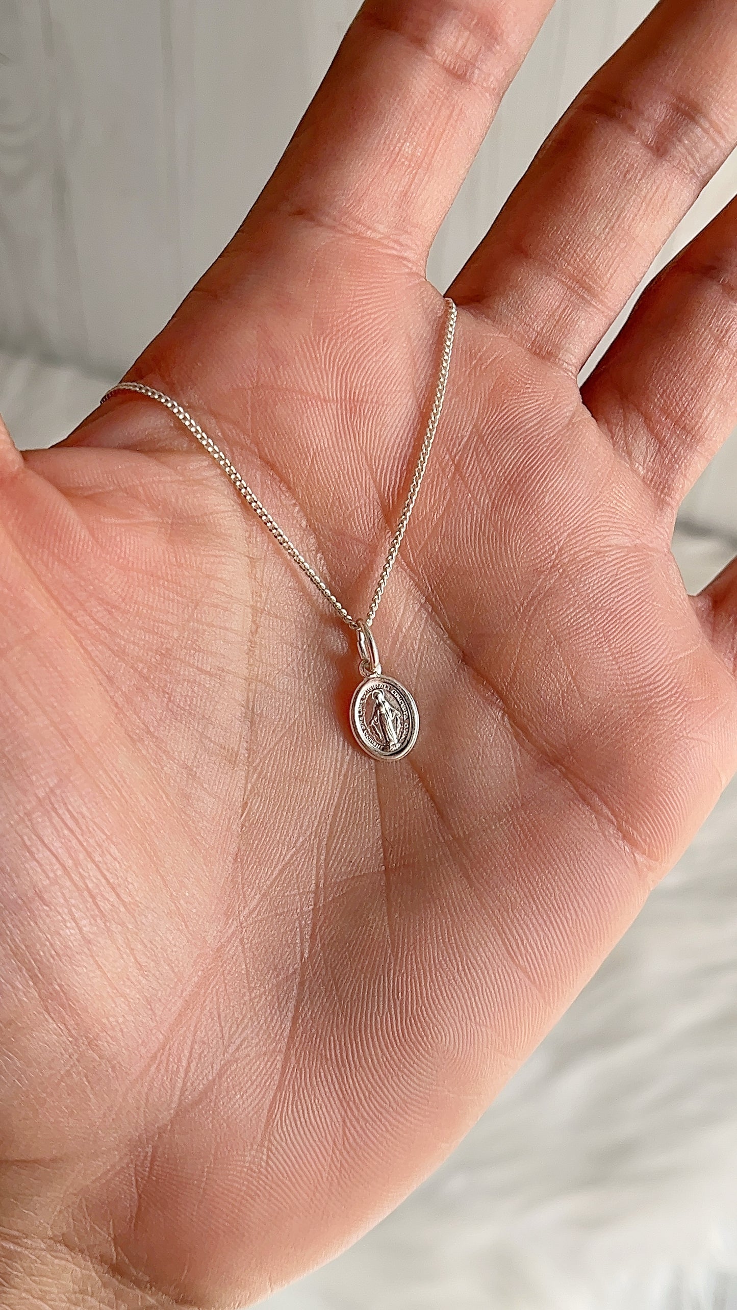 Cadena 40cm Dije La Milagrosa Ovalada - Plata 925