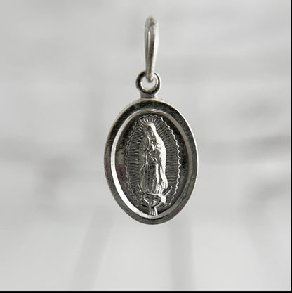 Dije Virgen de Guadalupe Plata 925