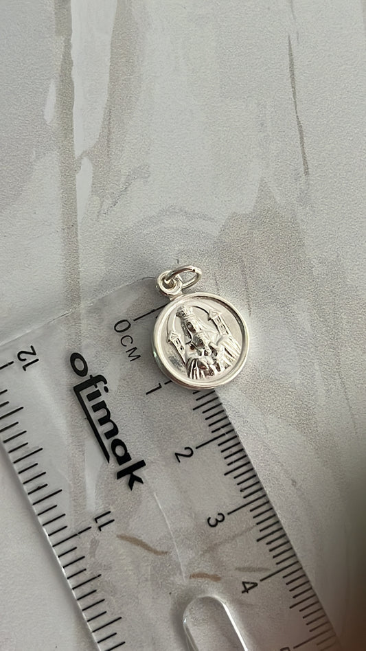 Dije Virgen del Coromoto 2,1cm