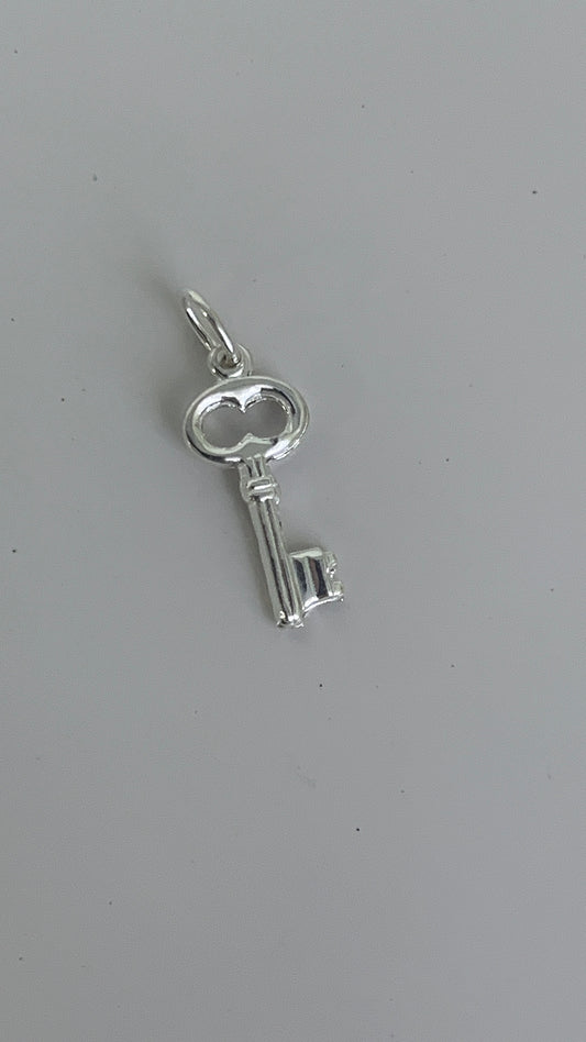 Dije Llave 2cm - Plata 925