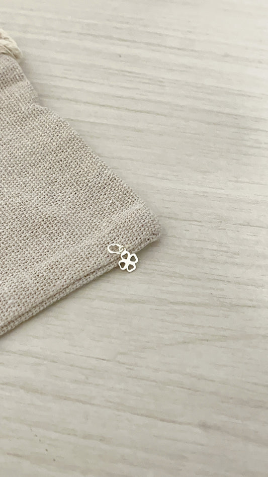 Dije Trebol Mini  - Plata 925