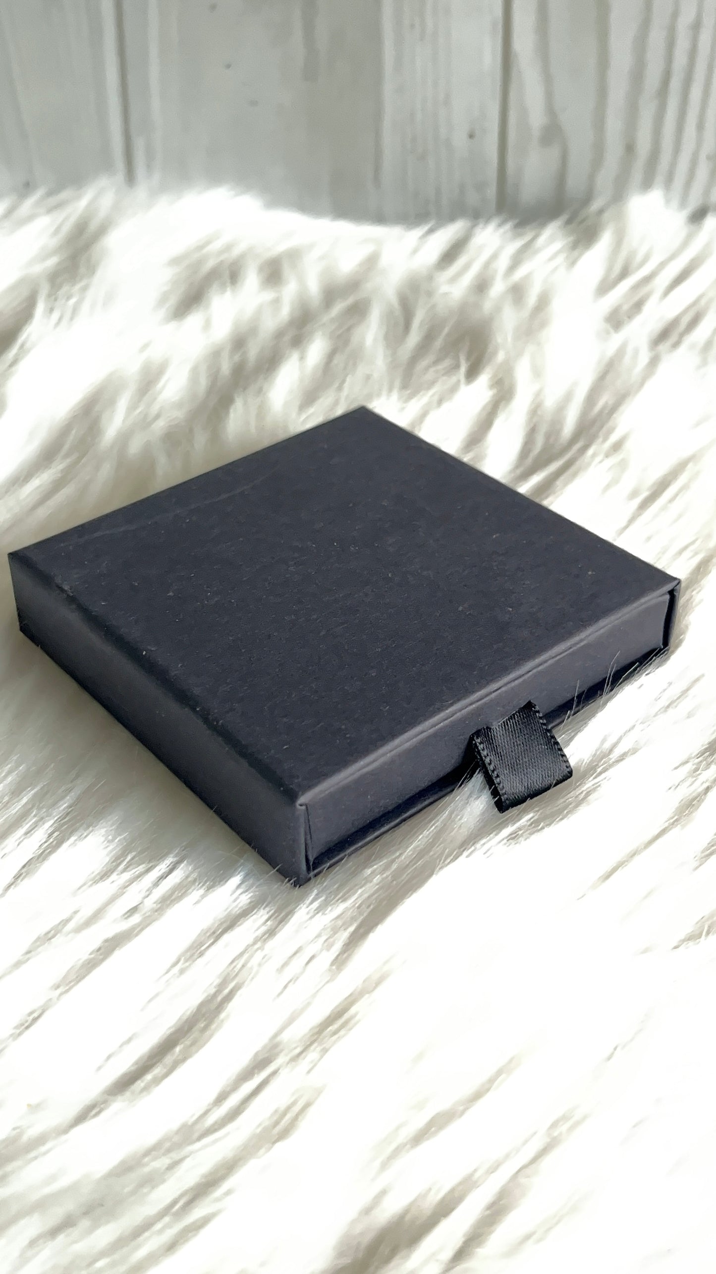 Estuche para Cadenas y Zarcillos 8x8cm