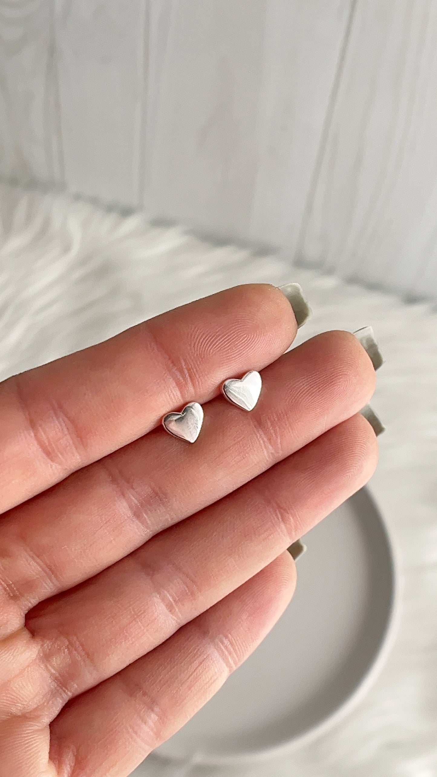Zarcillos Corazones 7mm - Plata 925