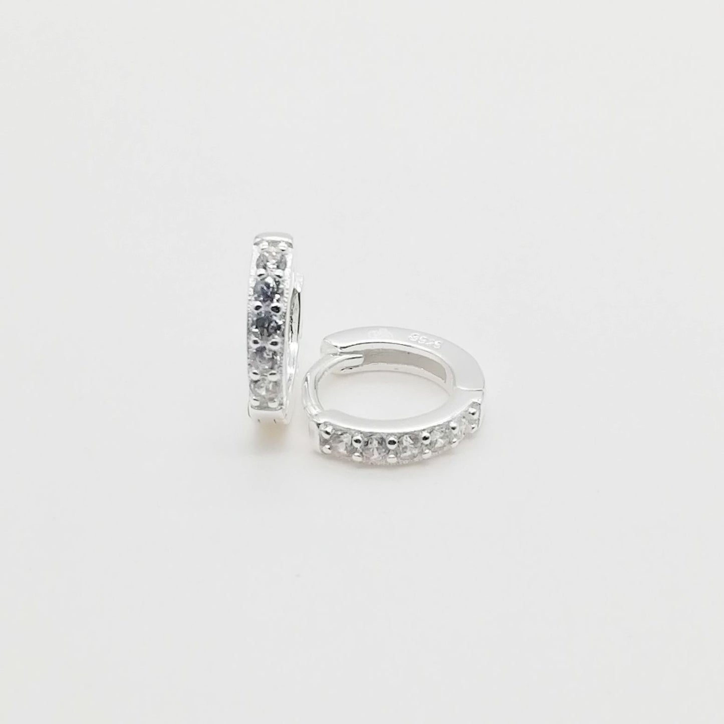 Argollas Con Cristales 1cm - Plata 925