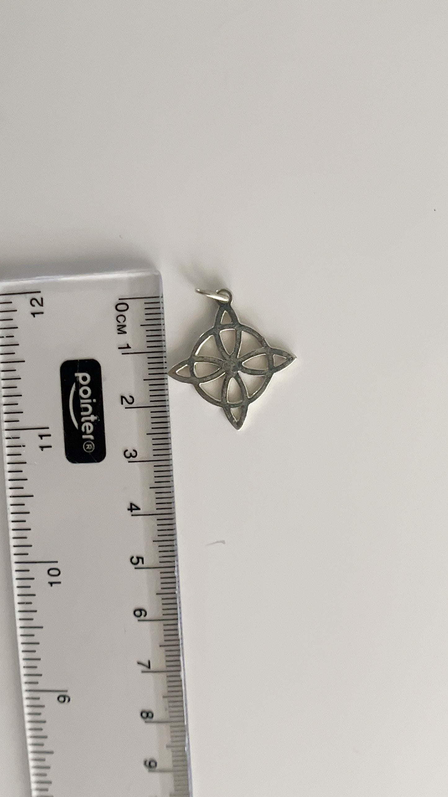 Dije Nudo de Bruja 2,2cm Plata 925