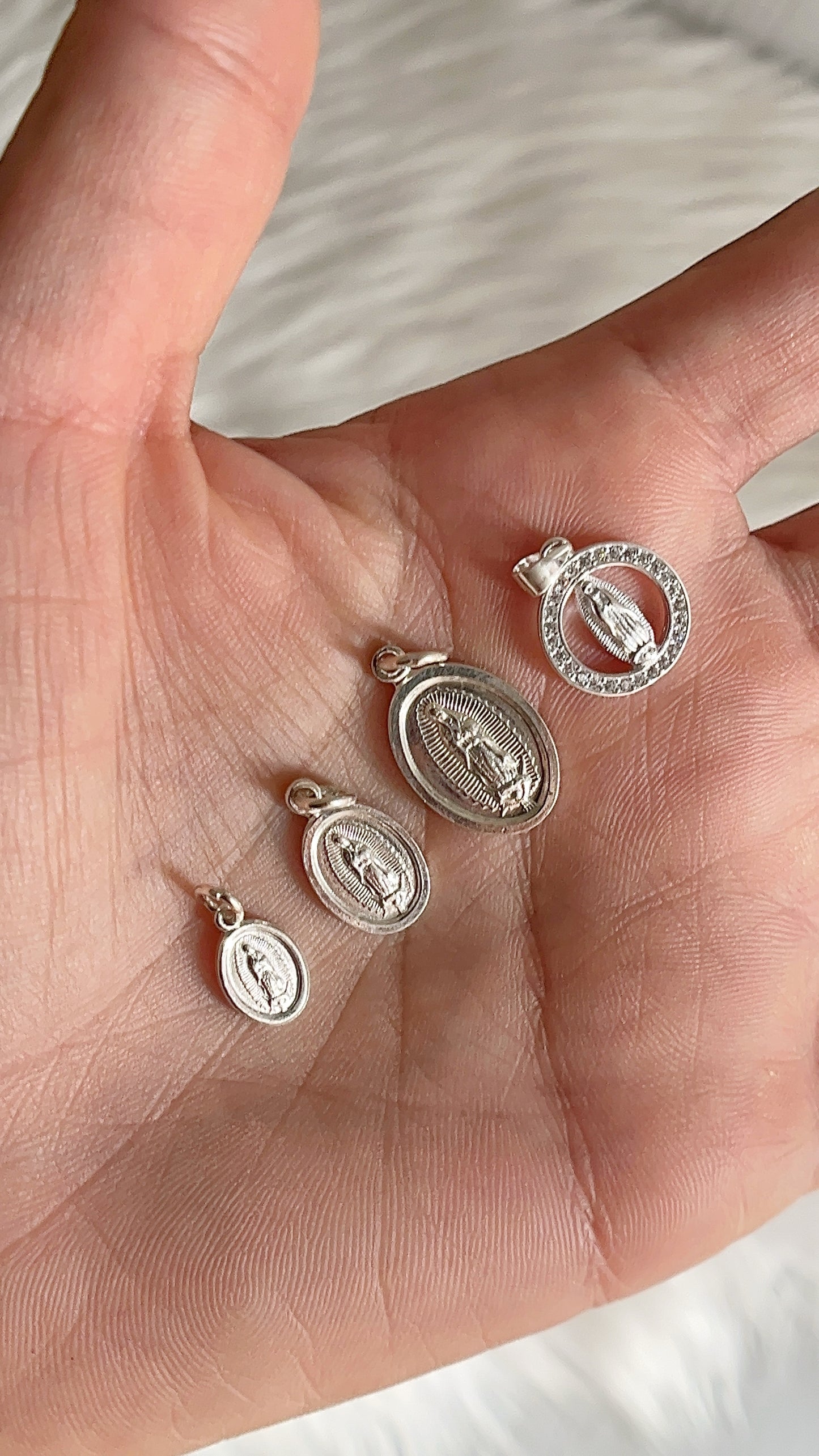 Dije Virgen de Guadalupe Plata 925