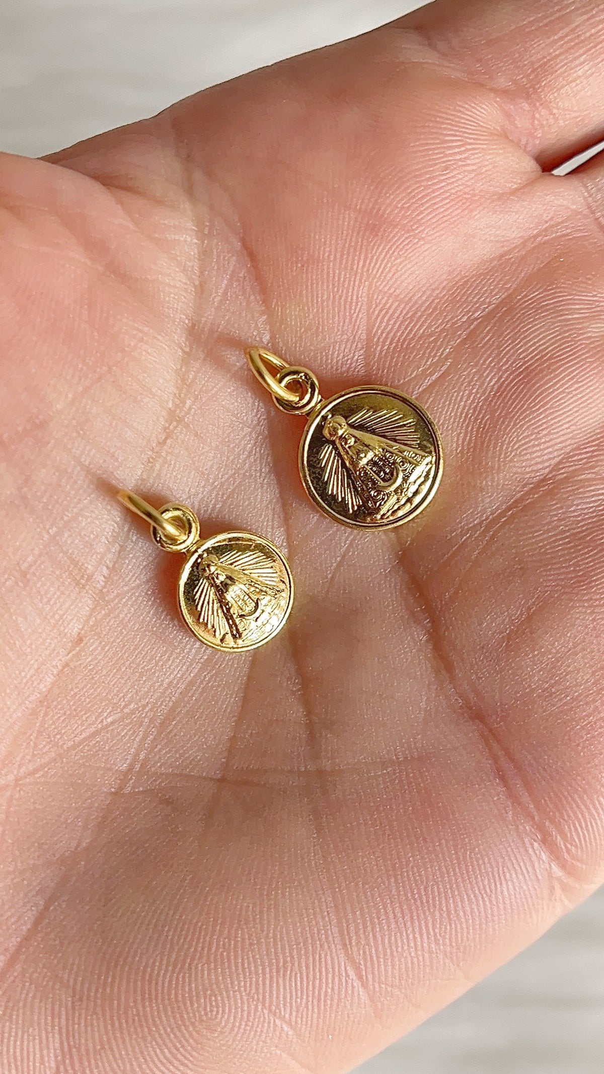 Dije Virgen Del Valle Plata 925 con Baño de Oro