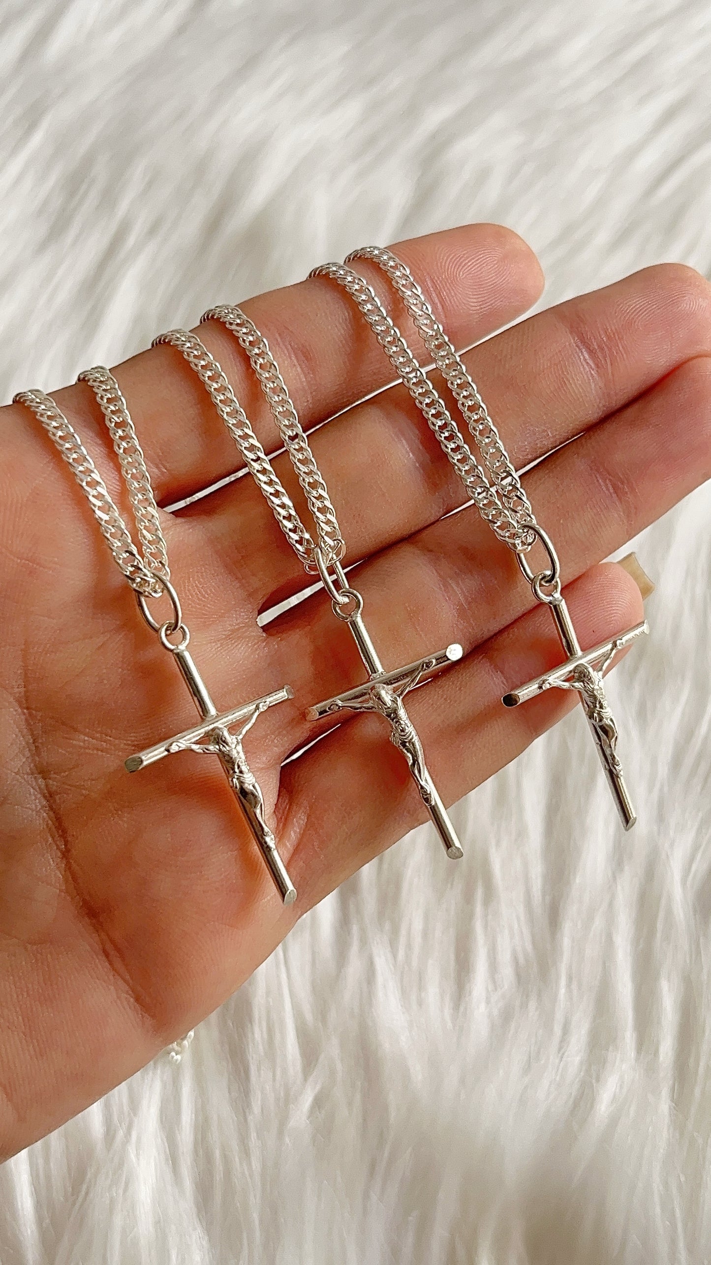 Cadena 45cm, 60cm y 70cm con Cristo 3.2cm - Plata 925
