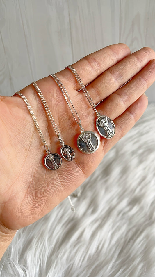 Cadenas 40cm, 45cm y 50cm con  Divino Niño - Plata 925