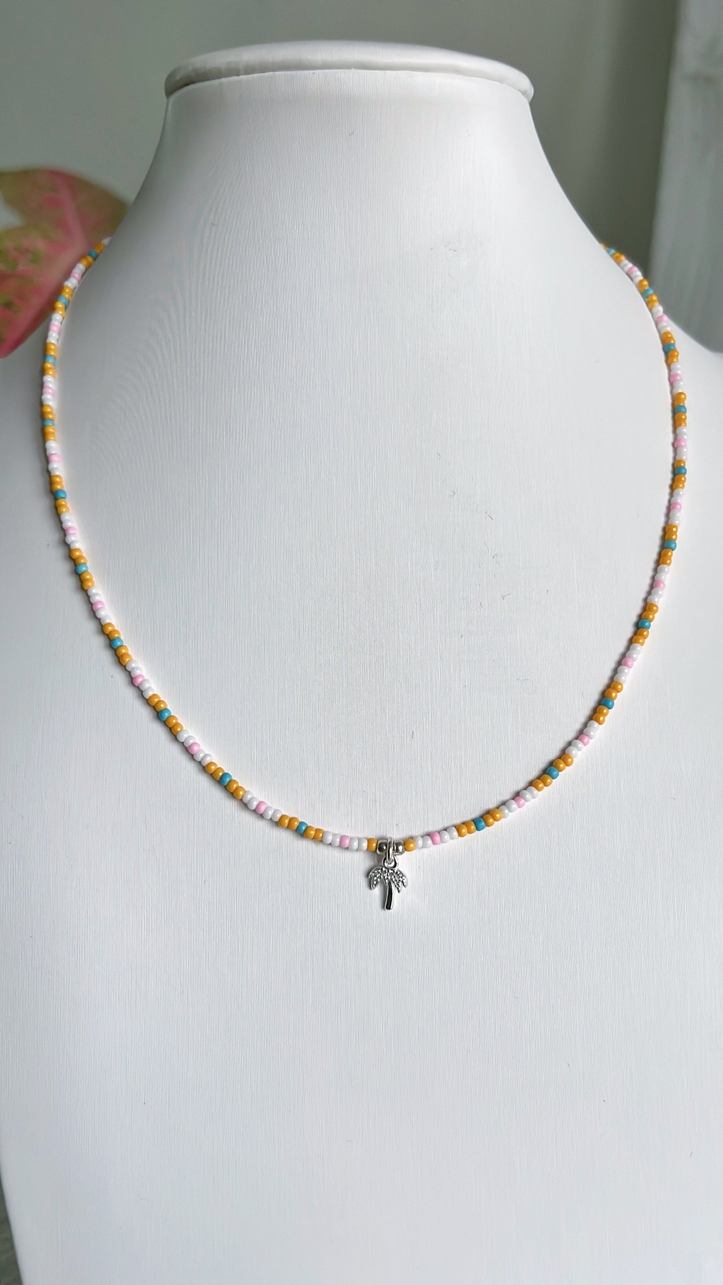 Gargantilla de Mostacillas