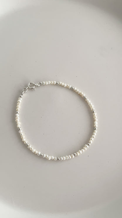 Pulsera Perlas Cultivada y Balines 2.5mm - 18cm Plata 925