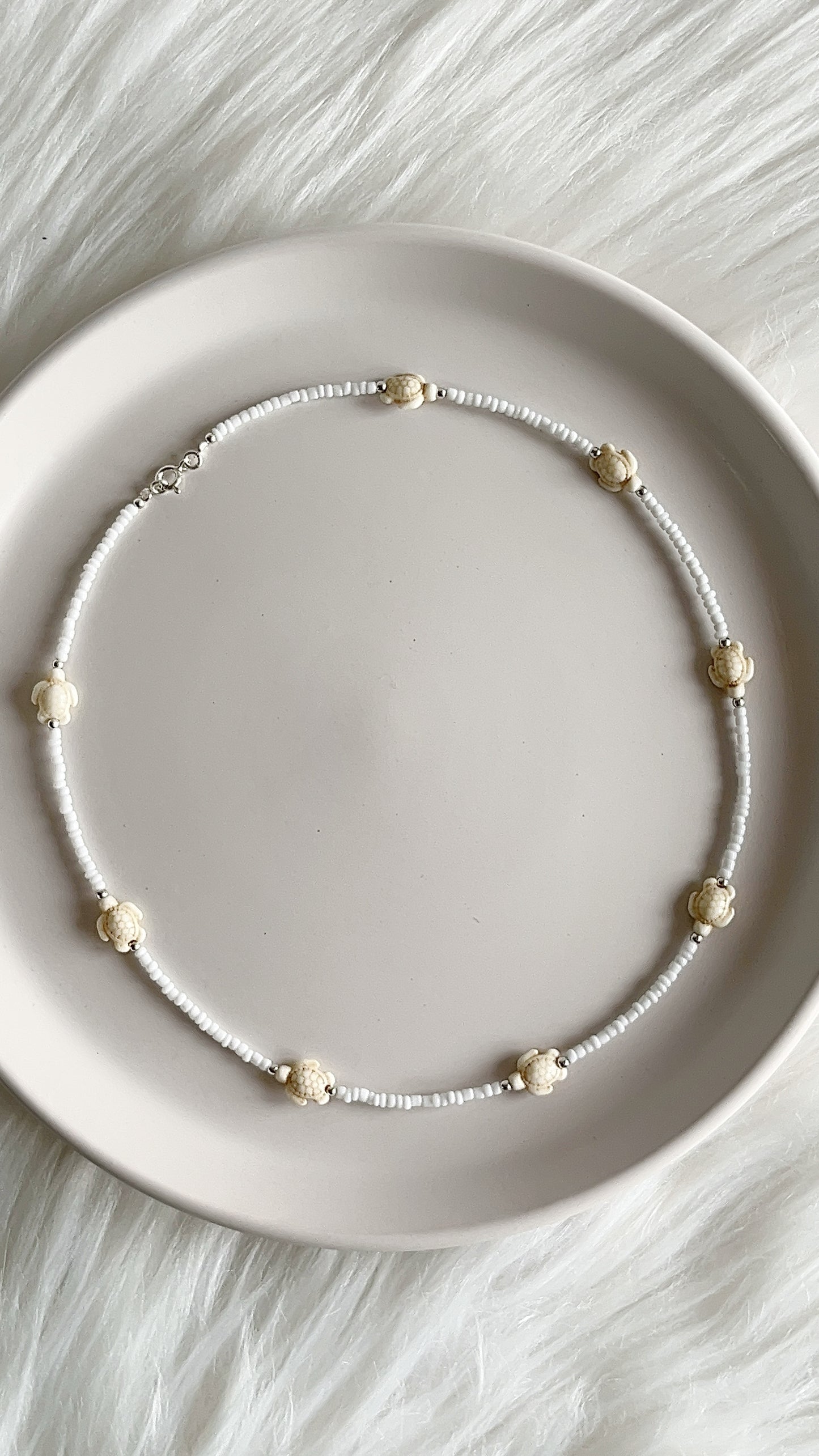 Gargantilla 42cm Mostacilla, Tortuga, Perlas Cultivadas Balin de Plata 925