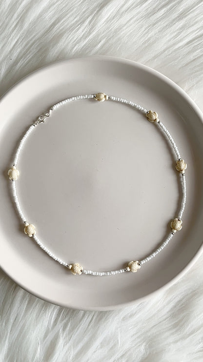 Gargantilla 42cm Mostacilla, Tortuga, Perlas Cultivadas Balin de Plata 925