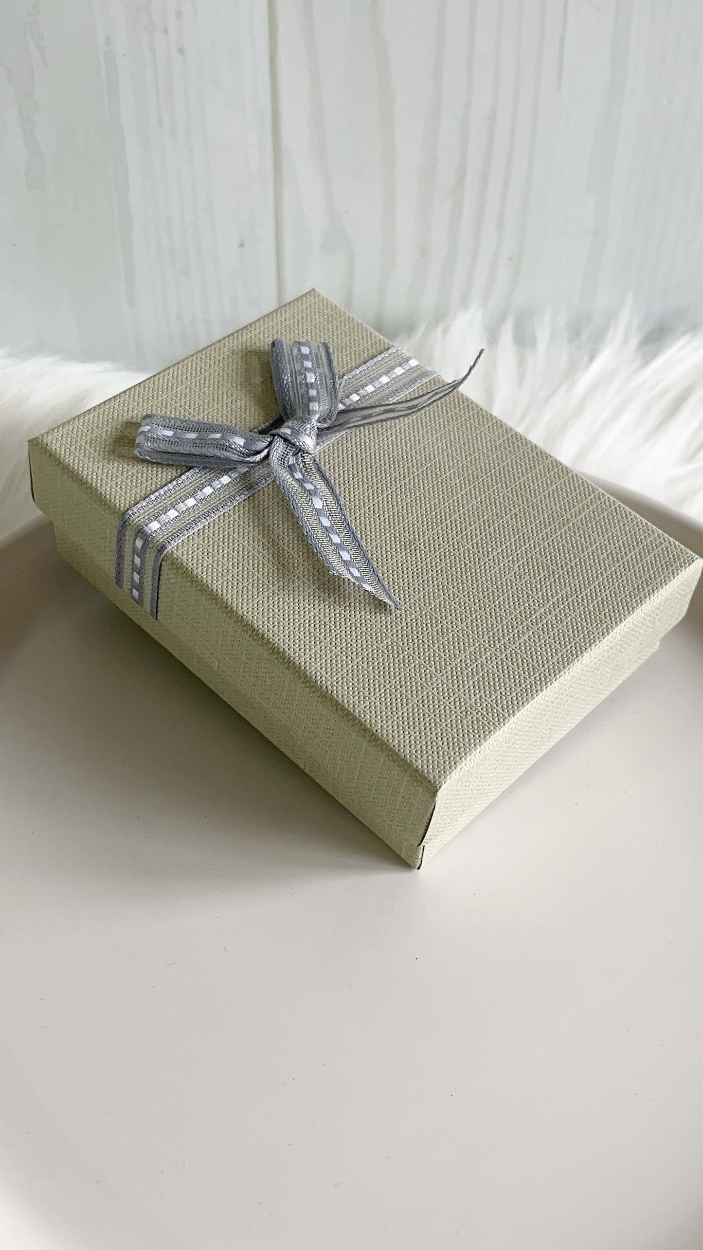 Estuche para Cadenas y Zarcillos 9x7cm