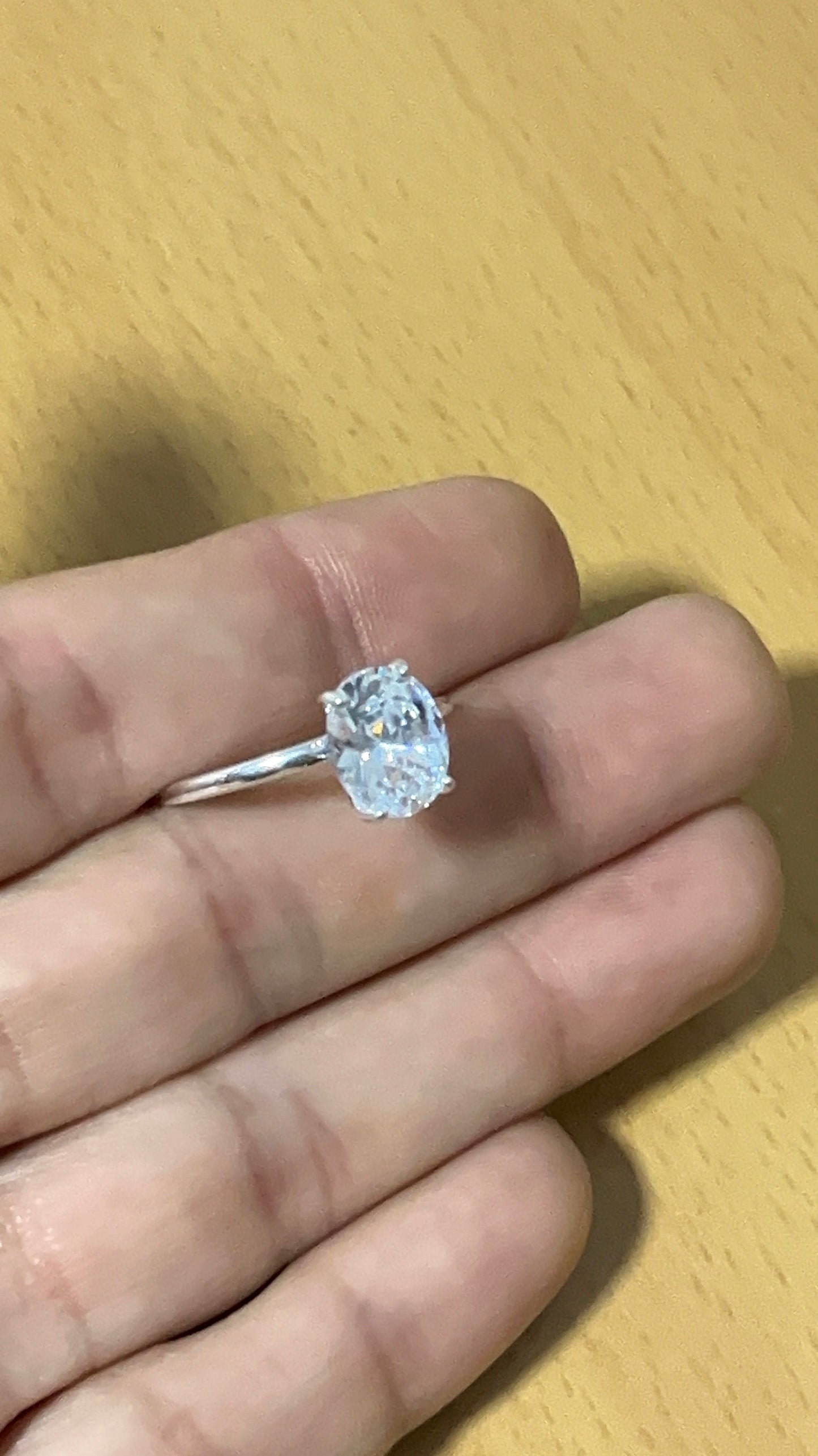 Anillo Solitario Cristal Ovalado Grande Plata 925