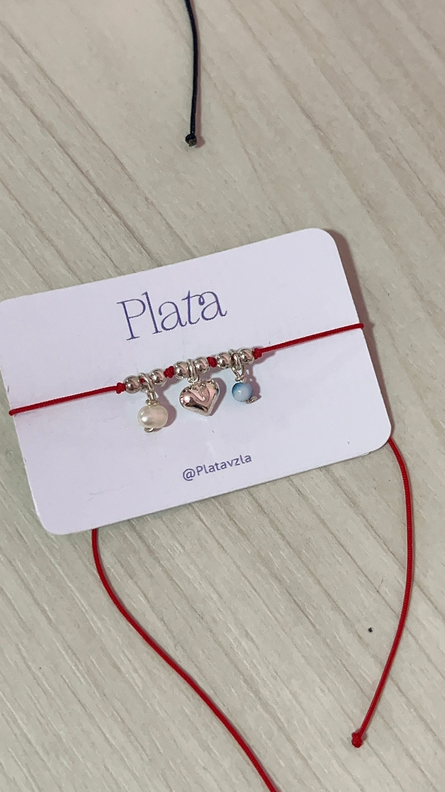 Pulsera Hilo con 3 Dijes Plata 925
