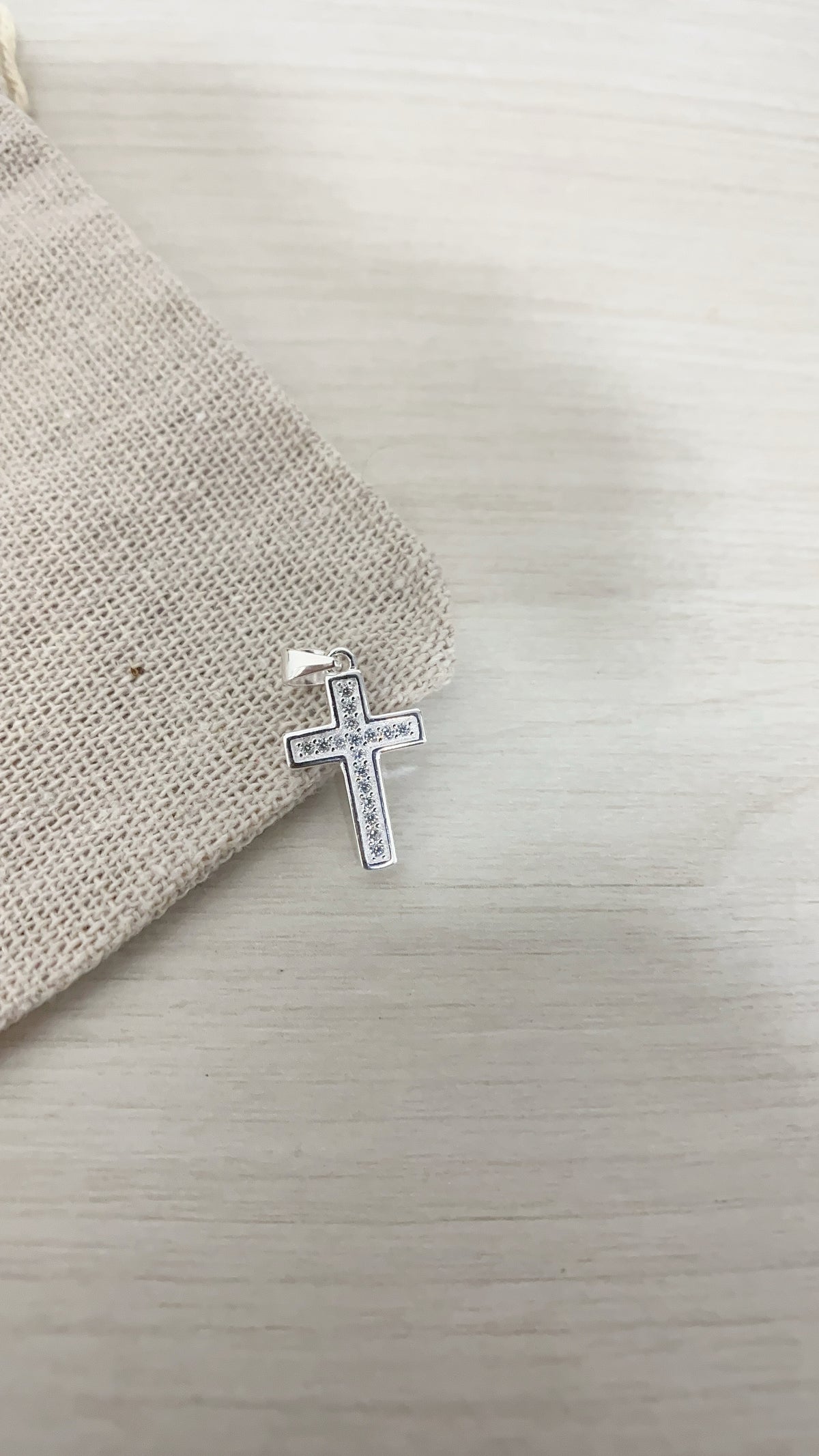 Dije Cruz Brillante 1,7cm - Plata 925