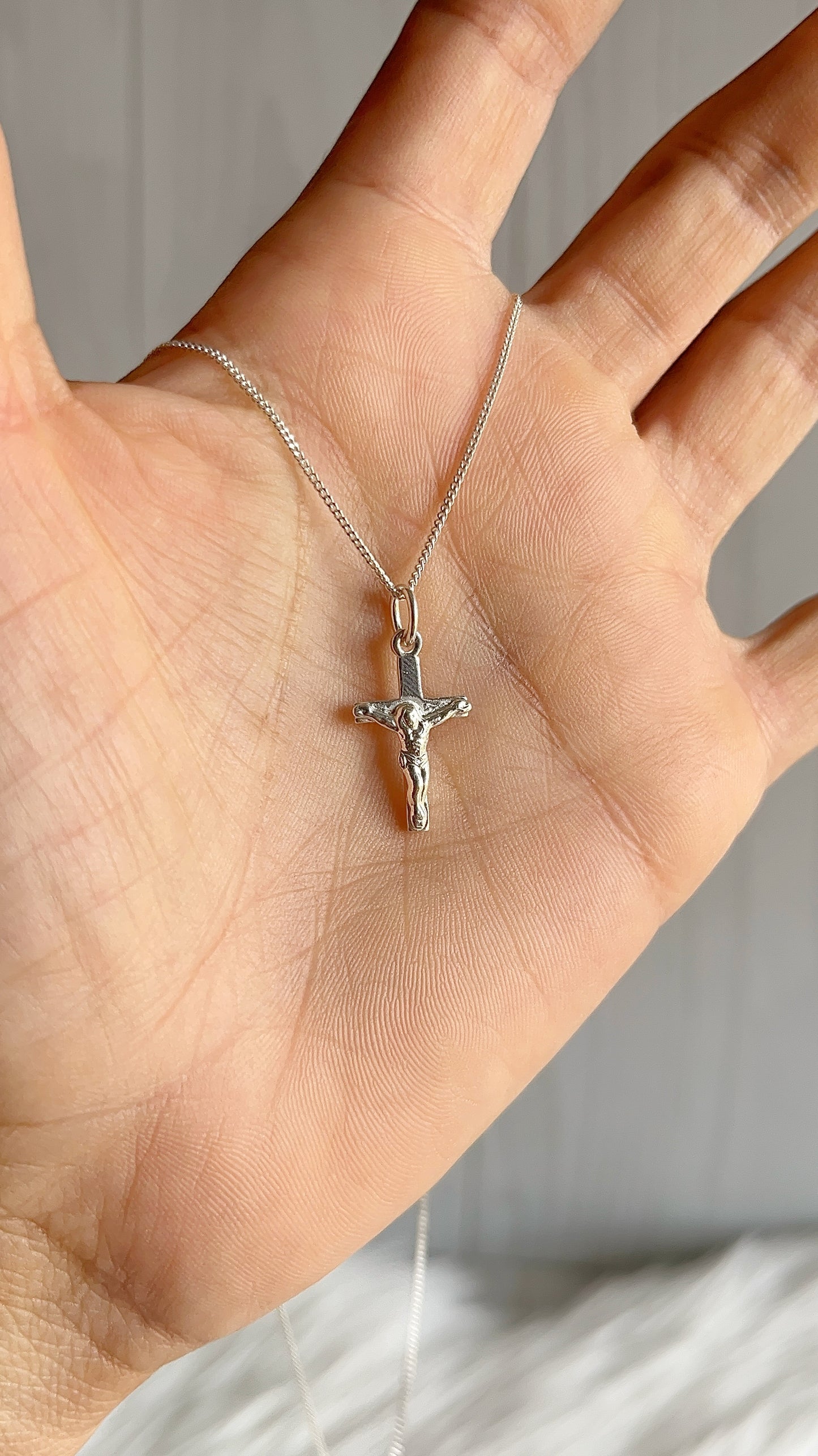 Cadena 40cm con Cristo 2cm - Plata 925