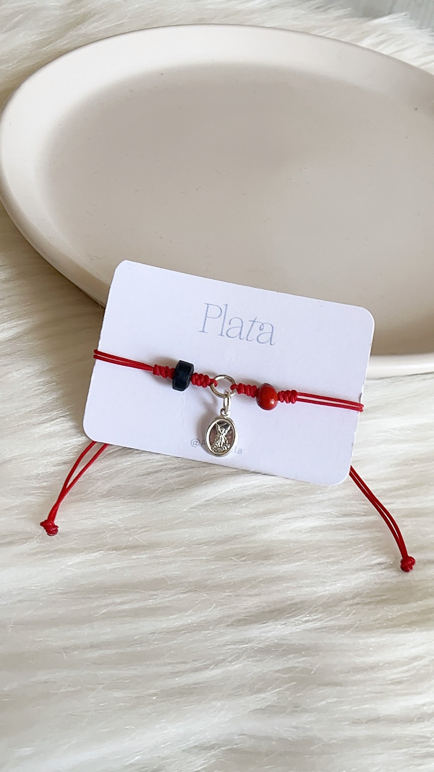 Pulseras Hilo Ajustables con Pionia, Azabache y San Miguel Plata 925