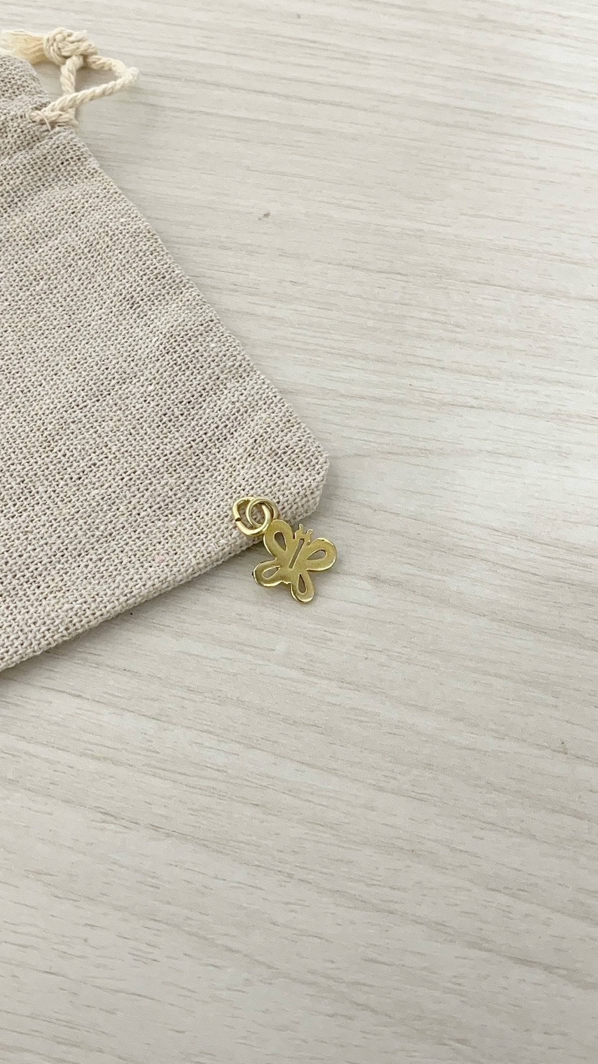 Dije Mariposa Plata 925 con Baño de Oro